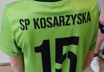 Stroje sportowe dla uczniów