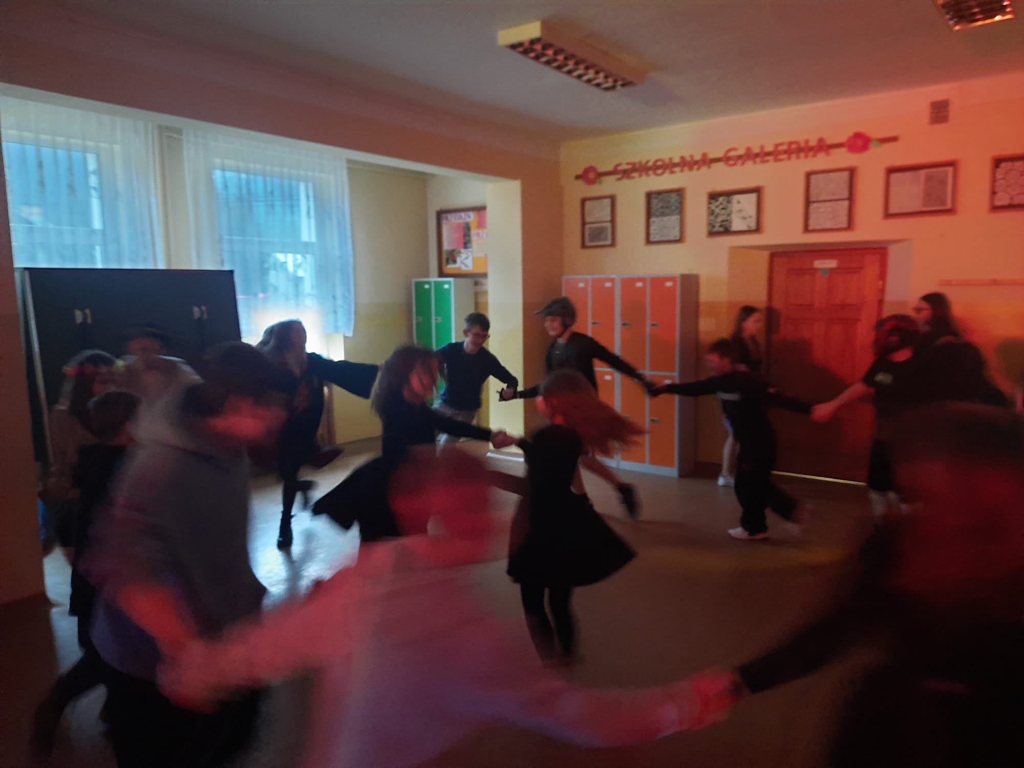 Zabawa karnawałowa dla klas IV-VIII