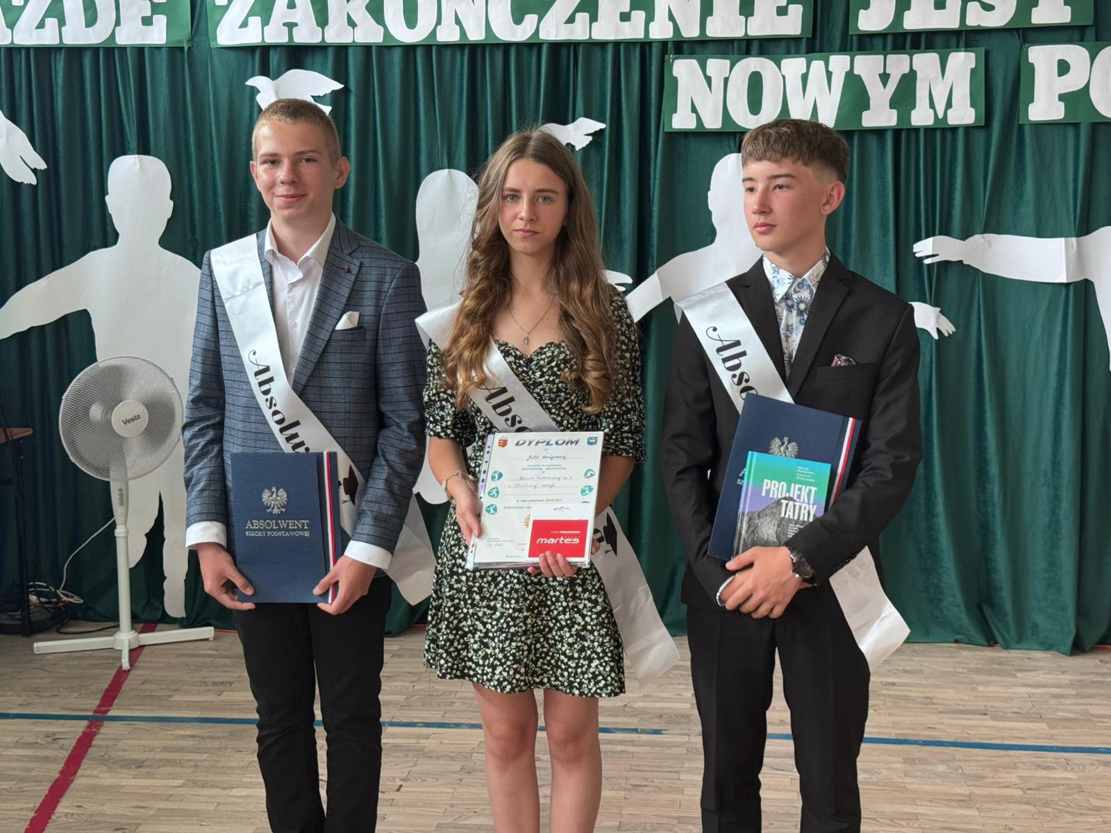 Pożegnanie absolwentów  klasy 8