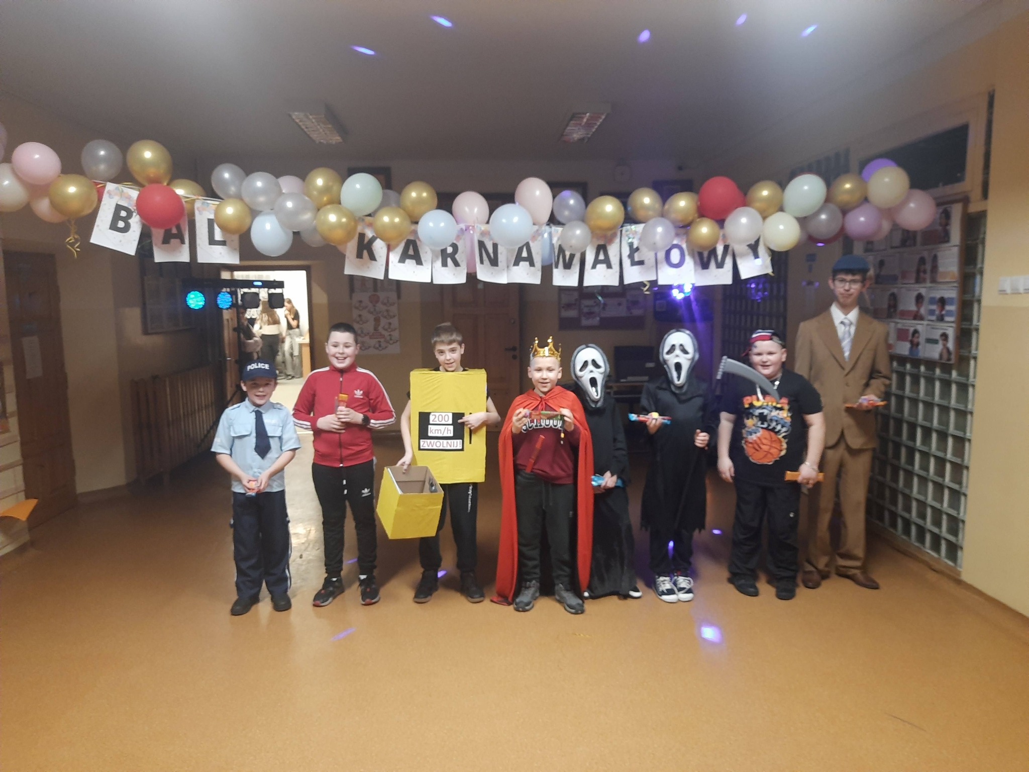 Zabawa karnawałowa kl.IV-VIII