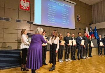 Wyróżnienie dla naszej absolwentki Anny Rychtarczyk