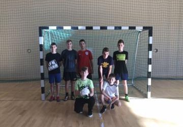 Halowa piłka nożna