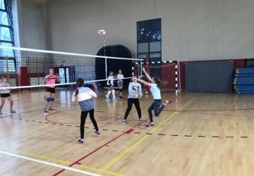 Siatkarski Turniej Mikołajkowy