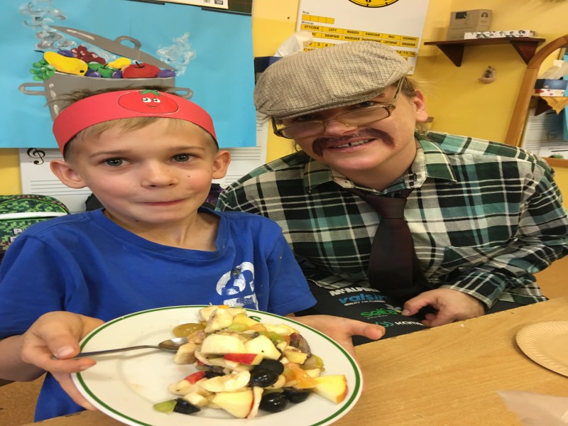 Babcia i Dziadek na lekcji w kl.II