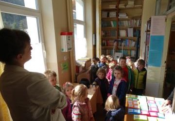 Przedszkolaki w bibliotece